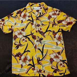 Urban outfitters mens small 